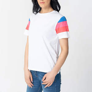 T-shirt de style classique, tissu doux, coupe décontractée pour un look streetwear, tenues décontractées et confort au quotidien - Product Image 3
