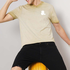 เสื้อยืดแฟชั่นใหม่ผู้ชาย คอวี ลำลอง ไซส์ใหญ่ ระบายอากาศได้ดี สีพื้น แขนสั้น ผ้าฝ้ายใยไผ่ แห้งเร็ว 220 กรัม - Product Image 6