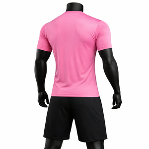 Ensemble de maillots de football personnalisés pour hommes, uniforme de football rose et noir rayé, kit d'équipe respirant et à séchage rapide, vêtements de sport OEM ODM - Product Image 2