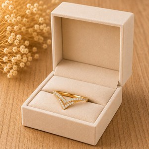 Bague minimaliste en or massif 10K 14K 18K avec diamant de laboratoire taille brillant rond, couleur DEF, clarté VS VVS, certifiée IGI, vente en gros - Product Image 1