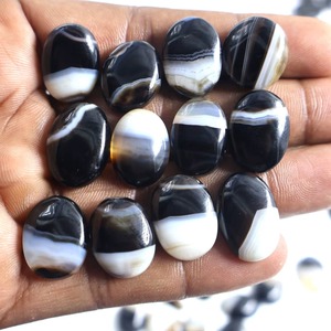 Cabochons en Agate Noire de Haute Qualité pour la Fabrication de Bijoux, Certifiés par un Certificat Tierce Partie, Origine Rajasthan, Effet de Couleur Changeant, Formes Variées - Product Image 2