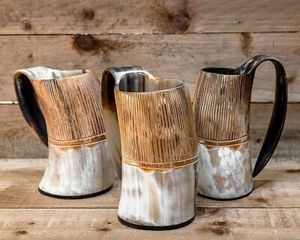 Mug en corne viking artisanal, écologique, logo personnalisé, cadeau d'entreprise unique pour hommes - Product Image 1