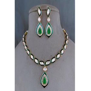 Ensemble collier et boucles d'oreilles en moissanite plaqué or laiton de haute qualité, tendance pour les fêtes et les mariages, pour femmes - Product Image 1