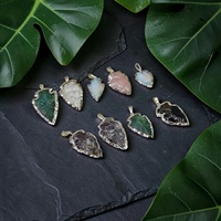 Pendentifs en forme de flèche en pierres précieuses naturelles, cabochons en cristal électroplaqué de forme libre pour la fabrication de bijoux, breloques pour colliers, provenant du Gujarat