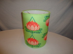 Abat-jour en papier cylindrique, motif floral vert, style classique écologique pour lampes de table/bureau avec douilles E27, structure en fer et fil métallique - Product Image 3