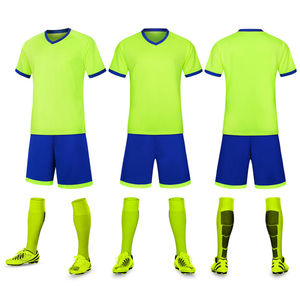 Uniformes de Fútbol Profesionales al por Mayor, Transpirables, de Secado Rápido, Manga Corta, 100% Poliéster, Impresión por Transferencia de Calor, Personalizados para Equipos - Product Image 1