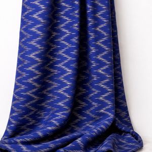 Tela de Algodón Ikat Tejida a Mano con Nudos de Tierra |   Tela Artesanal Tradicional Lavable, Ecológica y Sostenible para el Hogar - Product Image 3