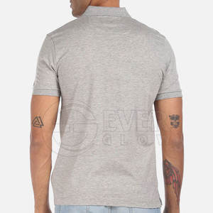 เสื้อเชิ้ตผู้ชายผ้าฝ้าย 100% พร้อมโลโก้ด้านหน้า ผ้าถัก ระบายอากาศได้ดี แห้งเร็ว ดีไซน์ลำลอง - Product Image 4