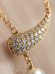 ELVORA GEMS Collar con colgante chapado en oro de 18 quilates, con perlas de imitación y engaste pavé, de laboratorio, para mujer, clásico, romántico, para boda, cadena de serpiente - Product Image 4