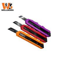 Couteau utilitaire multifonction avec niveau intégré, lame rétractable de 18 mm, coupe-boîte, outil robuste avec niveau à bulle