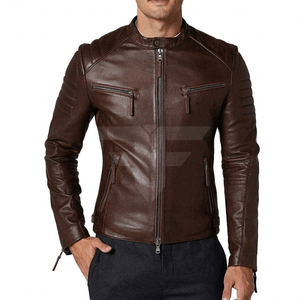 Veste en cuir élégante pour homme avec plusieurs poches et col montant pour les aventures en plein air ou urbaines, logo frontal inclus - Product Image 1