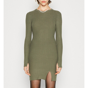 ผู้ผลิตชุดเดรสทรงเข้ารูปแขนยาวแบบพรีเมียม ผ้าริบเนื้อนุ่ม  ชุดเดรสทรงสลิมฟิต จำหน่ายส่ง - Product Image 1