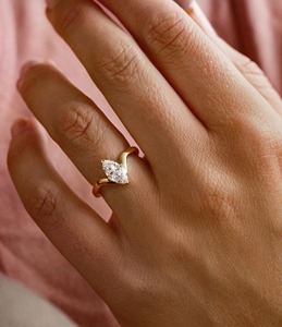 แหวนเพชรทรงมาร์คีส์สุดหรู ผลิตในห้องปฏิบัติการ ทองคำแท้ 14K สีเหลืองทอง 4 กรงเล็บ ประดับเพชรเม็ดเดี่ยว สำหรับงานแต่งงาน งานหมั้น และวันครบรอบ - Product Image 6