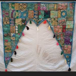 Tapiz Bordado a Mano Estilo Indio Vintage para Puerta, Decoración Tradicional Bandhanwar para el Hogar, Gran Adorno para Puerta (Azul) - Product Image 3