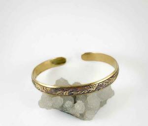 Bracelet de poignet artistique en cuivre massif, réglable, fait main, accessoire de bijouterie unisexe, produit de qualité export. - Product Image 6