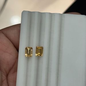 พลอยโทแพซสีเขียวมรกตทรงเหลี่ยมธรรมชาติคู่ 3 กะรัต ขนาด 7.5x5.5 มม. เกรด AAA จากมาดากัสการ์ ขายส่ง เกรดเครื่องประดับชั้นดี - Product Image 1