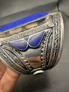 Pulsera ornamental con dijes de monedas tribales afganas, con cascabeles y colgantes de monedas detallados, para danza del vientre. - Product Image 2