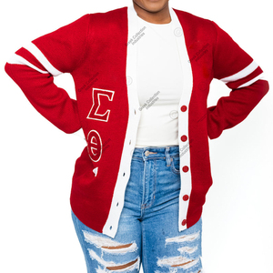 Cardigan grec vintage en chenille rouge et blanc cassé, col en V, décontracté, en laine/acrylique, broderie unie, pour l'hiver, personnalisé pour la sororité Delta - Product Image 5