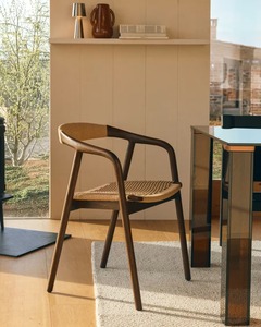 Chaise de salle à manger en teck massif de qualité supérieure avec assise en rotin tressé à la main – Fauteuil de style scandinave pour restaurant, café, hôtel - Product Image 2