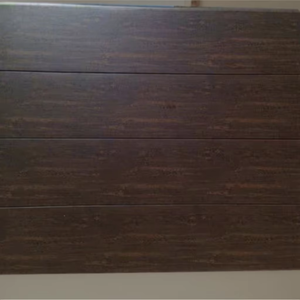 ประตูโรงรถแบบม้วนไฟฟ้า โครงอะลูมิเนียมอัลลอยด์ สำหรับใช้งานภายนอกอาคาร ดีไซน์ทันสมัย ผลิตโดยผู้ผลิตชั้นนำ รับสั่งทำตามความต้องการ - Product Image 3