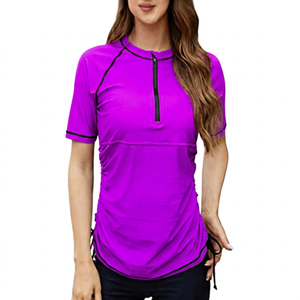 เสื้อว่ายน้ำแขนสั้นสำหรับผู้หญิง สีดำ สีฟ้าอมเขียว ลายต้นปาล์ม คอกลม - Product Image 5