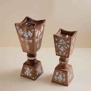 Boîte à encens traditionnelle indienne en bois pour la prière quotidienne, la méditation et la relaxation avec système de récupération des cendres - Product Image 2