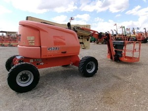 2020 450AJ Articulating Boom Lift Reliable Construction Equipment Ready for Export - Product Image 1