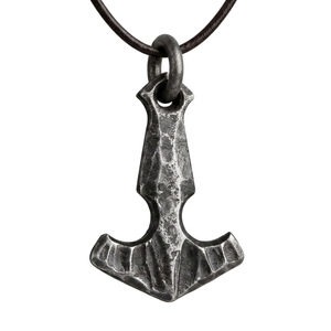 Colgantes de hierro forjados a mano con un característica rústica y artesanal, ideales para la creación de joyas, accesorios, manualidades y diseños únicos hechos a mano. - Product Image 1