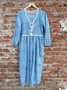 Main bloc imprimé robe d'été 100% coton décontracté Floral brodé longue robe avec gland à la main indien robe en coton - Product Image 5