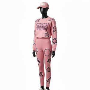 Conjunto de Camiseta y Leggings de Felpa de Algodón Premium para Mujer, 280 GSM, Rosa Suave, Apliques Bordados, Logotipo Personalizado - Product Image 4