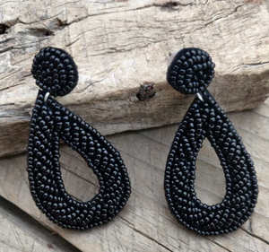 Meilleure qualité broderie boucles d'oreilles pour les femmes fête forme ovale boucles d'oreilles perlées de l'inde boucles d'oreilles faites à la main - Product Image 3