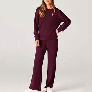Ensemble de survêtement pour femme de style moderne, tissu doux, tenue assortie pour un look décontracté, confort quotidien, vêtements de maison - Product Image 3