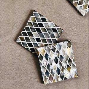 แผ่นรองแก้วกาแฟและชาทรงสี่เหลี่ยมแบบคลาสสิก ทำมือจากเปลือกหอยมุก  รักษ์โลก สำหรับใช้ในร้านกาแฟ หนา 10 มม. - Product Image 2