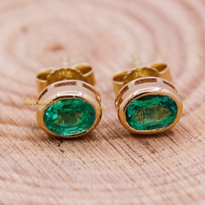 Wholesale 14K Solid Yellow Gold Natural Oval <b>Emerald</b> Bezel Set Stud Earrings Memoria Jewels - Product Image 5