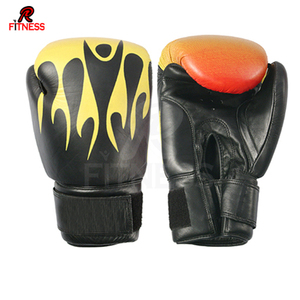 Gants de boxe RC Fitness Wear pour l'entraînement en salle de sport, couche extérieure en cuir de qualité supérieure, mousse absorbant les chocs, fermeture à boucle et crochet pour le poignet - Product Image 4