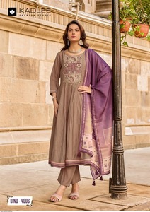 Mull chanderi Handwork & <b>Thread</b> Work Pakistani Style <b>Beads</b> and And Work Embroidered Kurta Set - Product Image 3