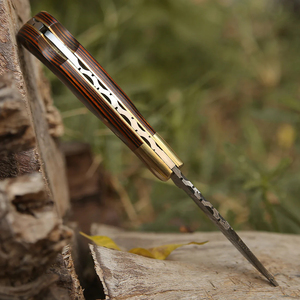 มีดพับใบคมทำมือ ด้ามจับพรีเมียม ดีไซน์พับได้ เหมาะสำหรับการผจญภัยกลางแจ้ง มีดพับเหล็กดามัสกัส - Product Image 5