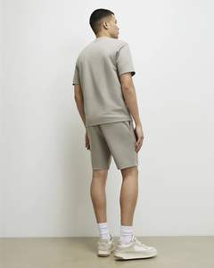 Ensemble T-shirts et shorts 100 % coton épais imprimés sur mesure, styles graphiques DTG personnalisés, vêtements en gros - Product Image 2