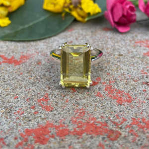 Hermoso anillo de piedra preciosa de Plata de Ley 925 para regalo para ella - Product Image 1