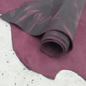 Crafting Luxury Goods With Dark Purple Pull Up Cow <b>Leather</b> Hide Durable Material Ideal For Professional Bags Wallets And Belts - Product Image 2