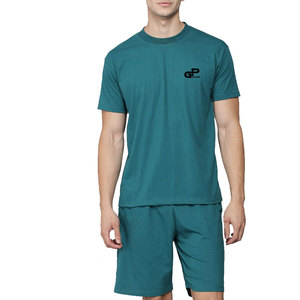 Ensemble de shorts de sport et d'extérieur pour hommes, confortable, respirant, coupe flexible, adapté à la course, aux entraînements ou aux activités estivales décontractées - Product Image 1