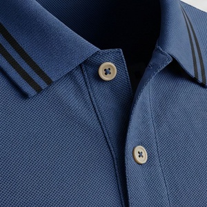 เสื้อโปโลลำลองผู้ชาย บริการ OEM ออกแบบได้ตามต้องการ ทรงโอเวอร์ไซส์ ผ้าโพลีเอสเตอร์ผสมคอตตอน ระบายอากาศได้ดี เหมาะสำหรับใส่ออกกำลังกาย สไตล์เสื้อท็อปส์สำหรับฤดูร้อน - Product Image 4