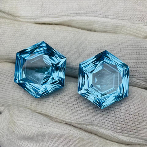 Paire de topazes bleues naturelles, taille hexagonale, qualité AAA, lustre AAA, parfaites pour la fabrication de boucles d'oreilles, polies, à prix abordable. - Product Image 4