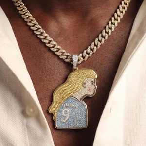 Pendentif Visage de Fille Fan de Football Style Sportif, Moissanite Multicolore avec Argent 925, Bijoux Fins, Pendentifs et Breloques - Product Image 2