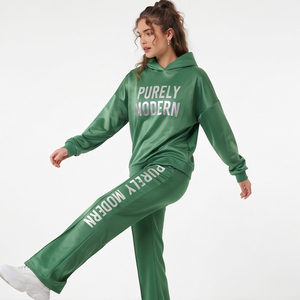 Conjunto Deportivo para Mujer, 100% Poliéster, Sudadera con Capucha Holgada de Corte Largo y Pantalones Acampanados - Product Image 5