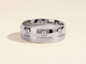Anillo de boda de oro amarillo con diamantes cultivados en laboratorio para hombre - Product Image 6
