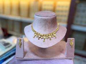 Collar de Mujer MOLL JEWELLERS, Elegante y Moderno, Chapado en Oro, con Circonita Natural, Cadena de Cuerda Sólida, Diseño de Hoja, 16 Pulgadas - Product Image 6