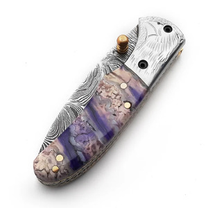 Navaja Plegable de Acero de Damasco Personalizada con Mango de Resina de Mármol Morado y Bolster Grabado, EDC para Caza y Camping, Directo de Fabricante - Product Image 3