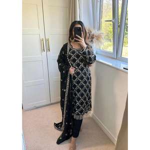 DISEÑADOR GEORGETTE BORDADO SECUENCIA LATKAN TRABAJO SUPERIOR CON DUPATTA NEGRO - Product Image 1