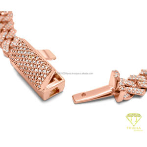 Bracelet de luxe en or rose avec papillon en moissanite, design Cuban Link entièrement serti et pierres VVS de qualité supérieure - Product Image 6